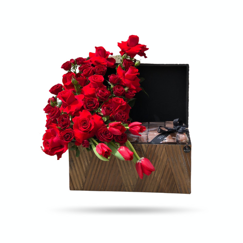 500g of Chocolates with Red Roses