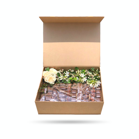 1kg of Chocolates with Chrysanthemum in Melia Box